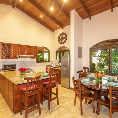 "Hana'S Celeste Retreat" Large Modern Villa Sleeps 6 On 20 Acres Of Nature! Bijagua de Upala Exterior foto