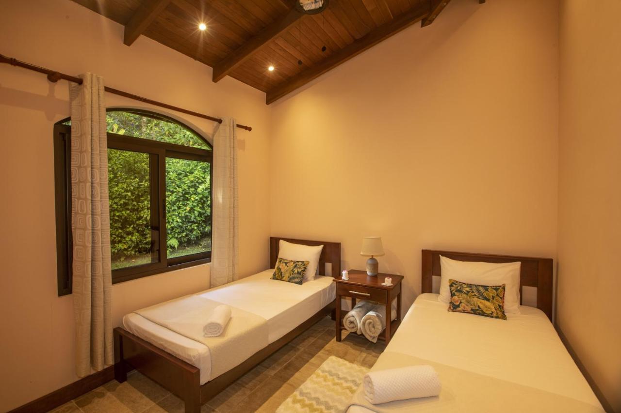 "Hana'S Celeste Retreat" Large Modern Villa Sleeps 6 On 20 Acres Of Nature! Bijagua de Upala Exterior foto